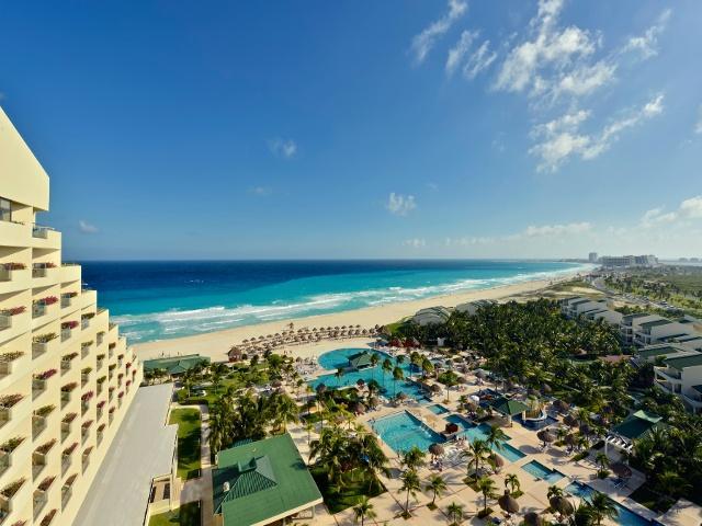 Hilton Golf & Hotel
