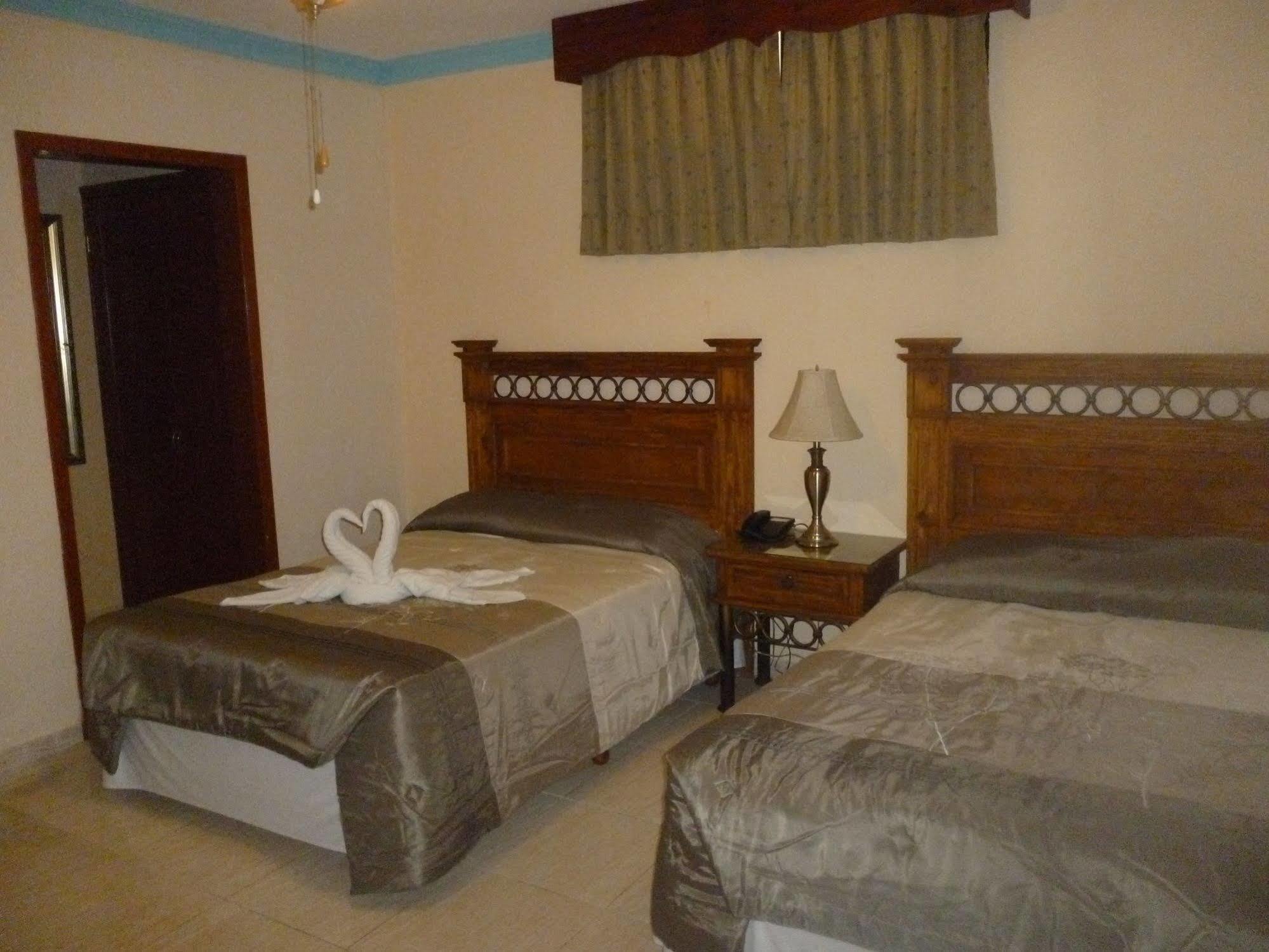 Avenida Hotel Cancún