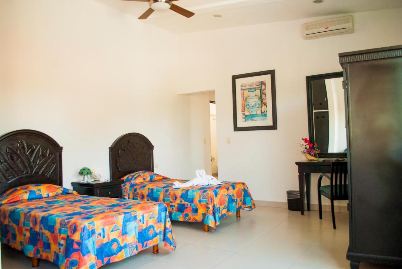 Hotel Del Sol 3*