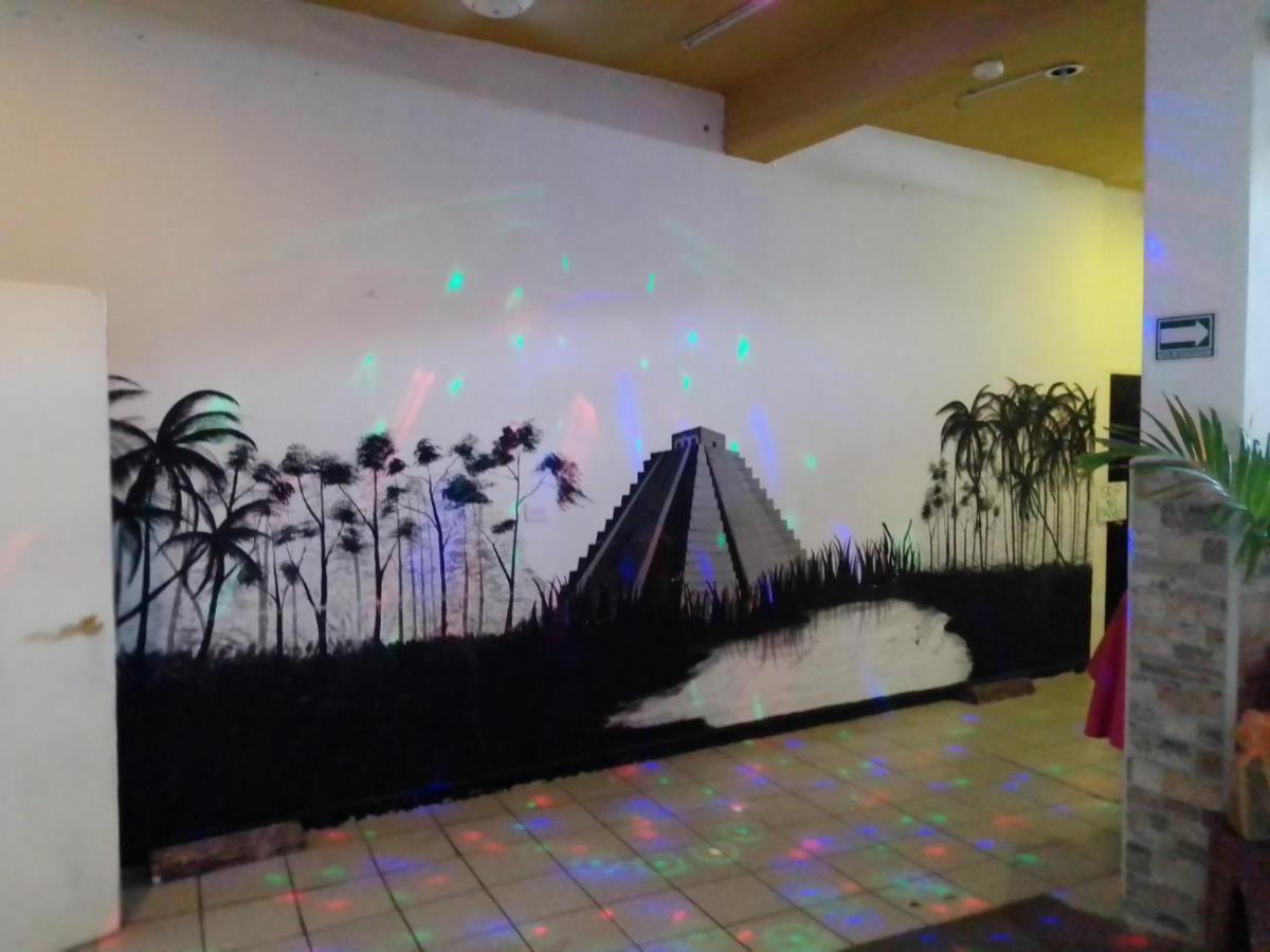 Ado Guest house Cancun
