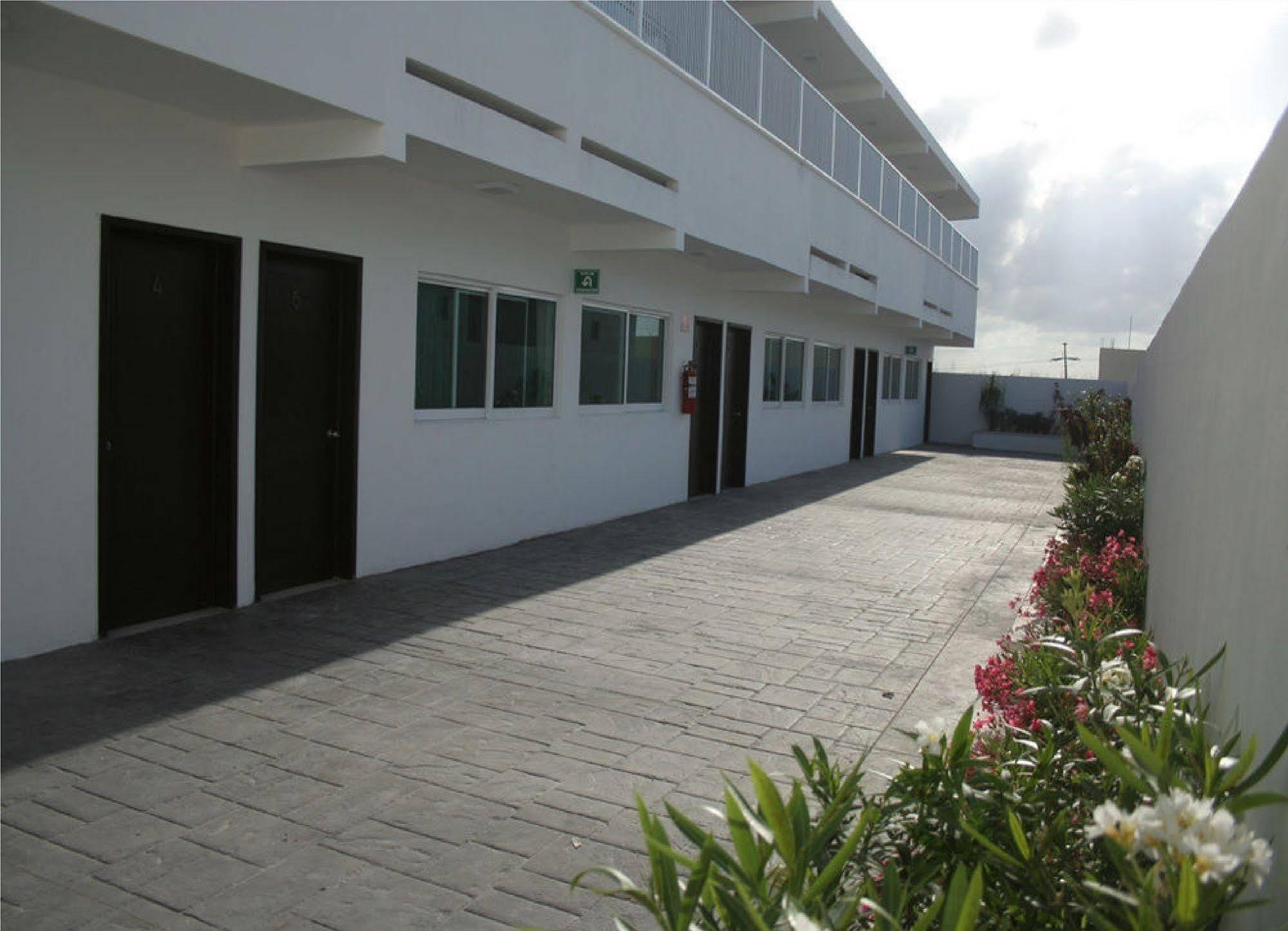 Hotel Del Sol 3*