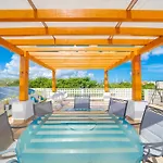 5 Bedroom Modern Villa With Private Pool - Great Location