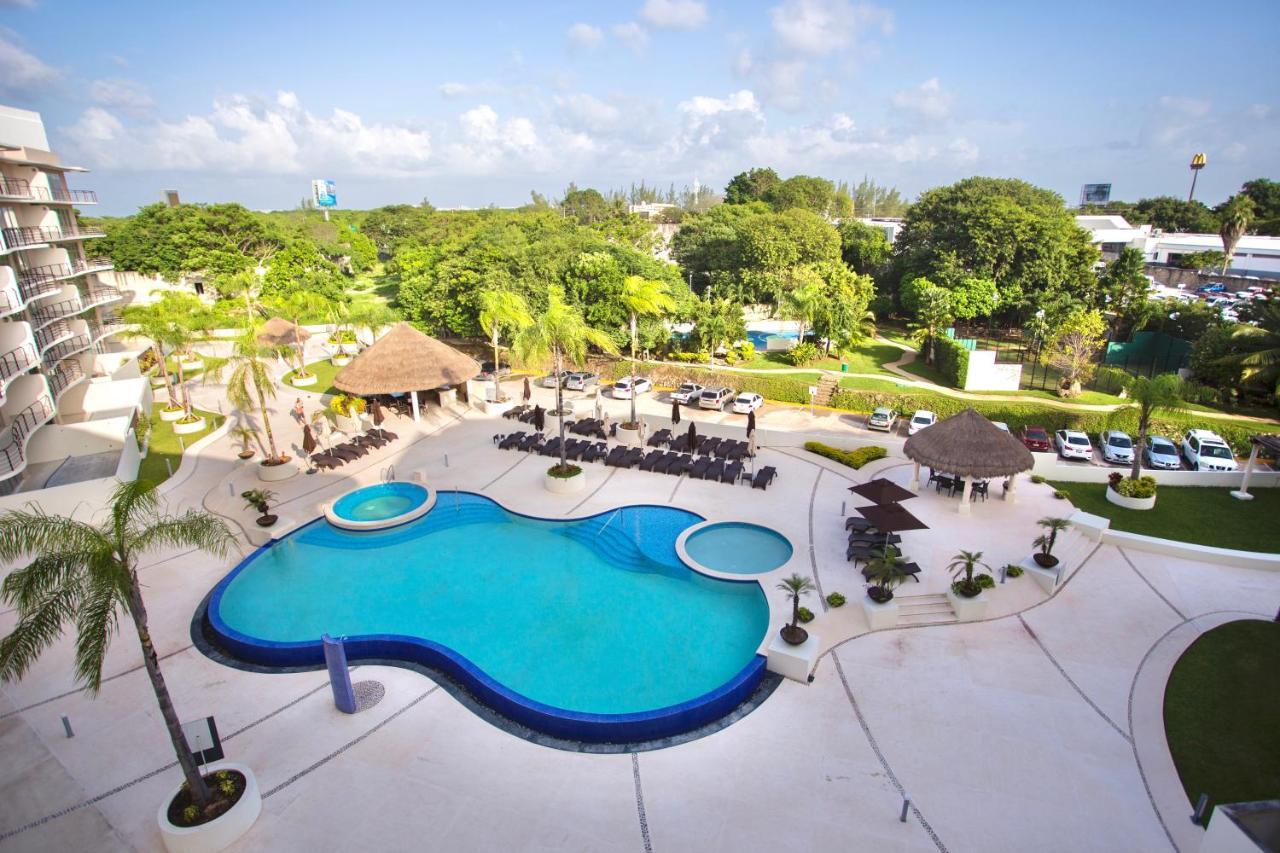 Large With Pool And Terrace! Apartment *