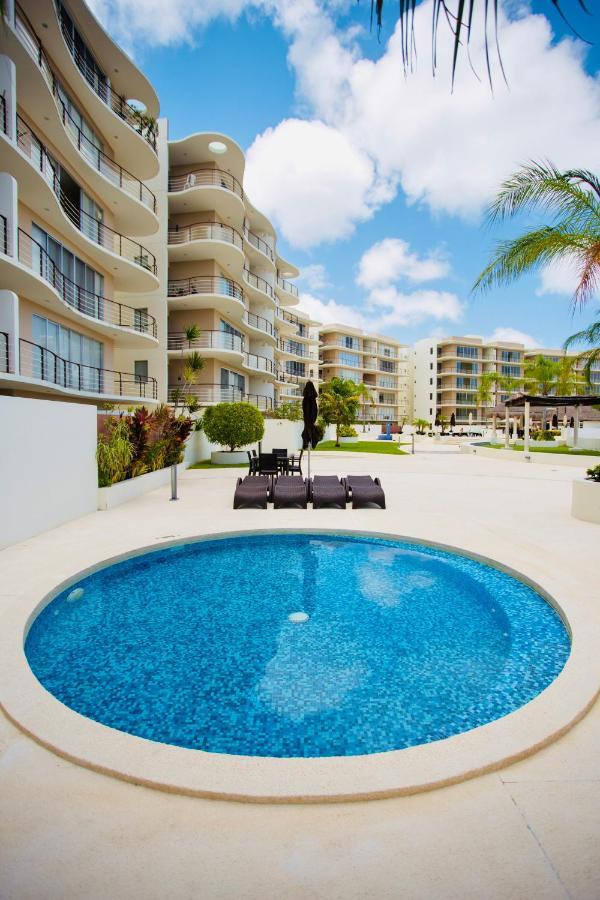 Apartment Large With Pool And Terrace!