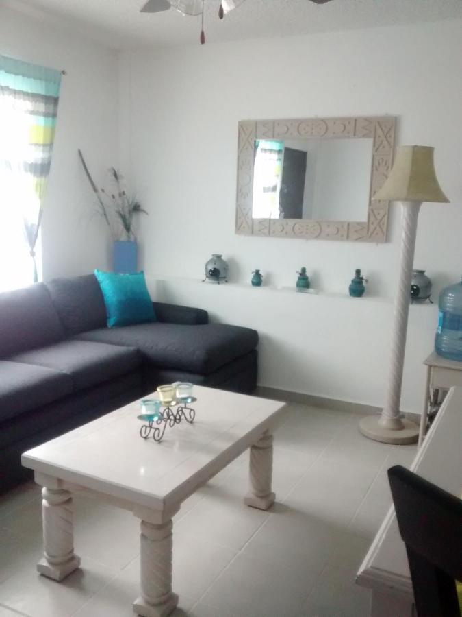 Brisas Apartment *