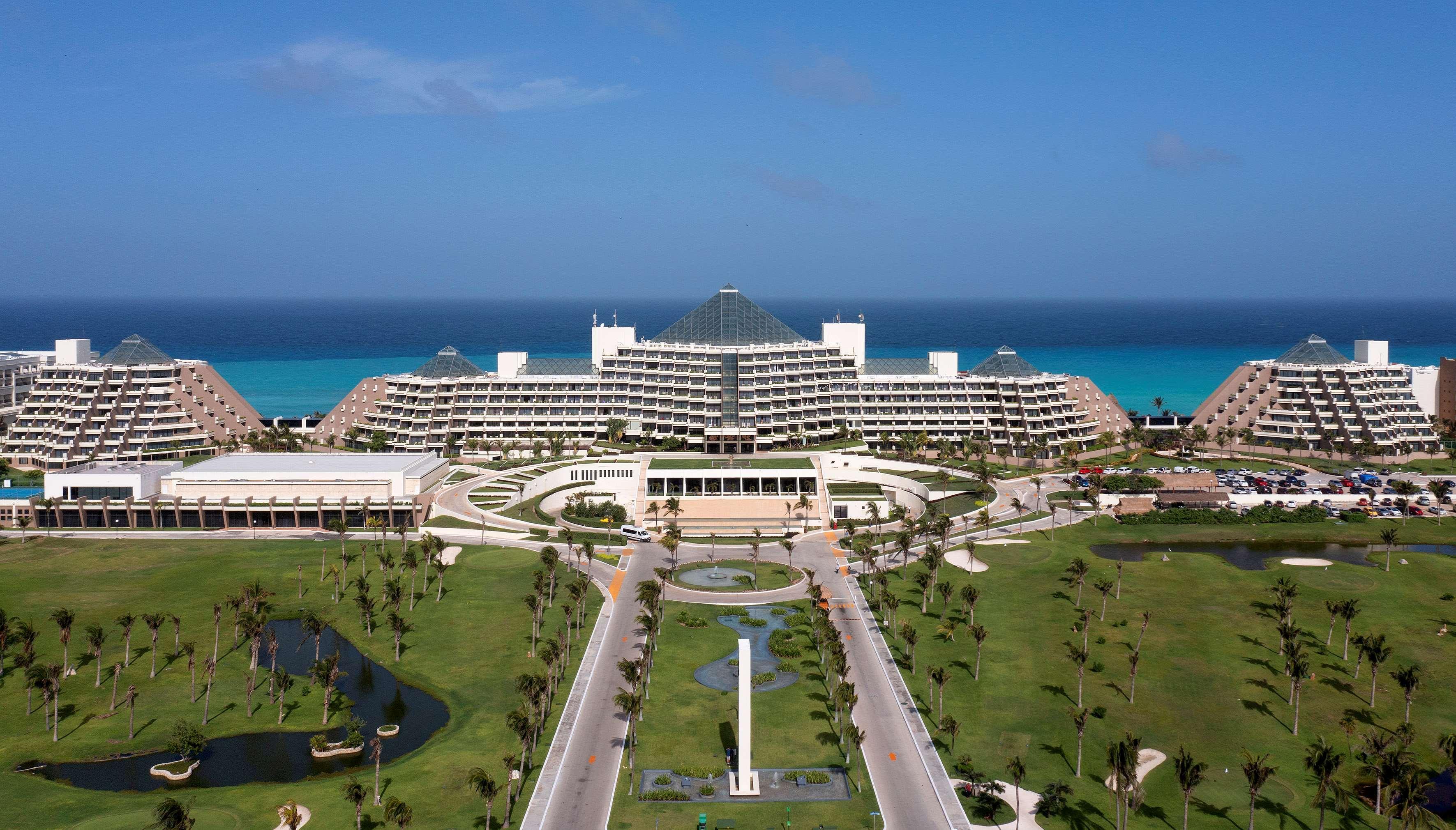 Resort Paradisus 5*