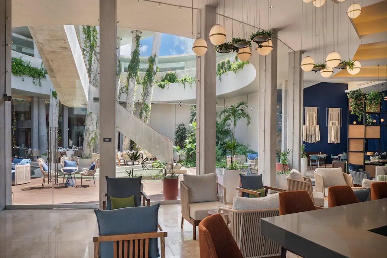 Hotel Hilton Garden Airport