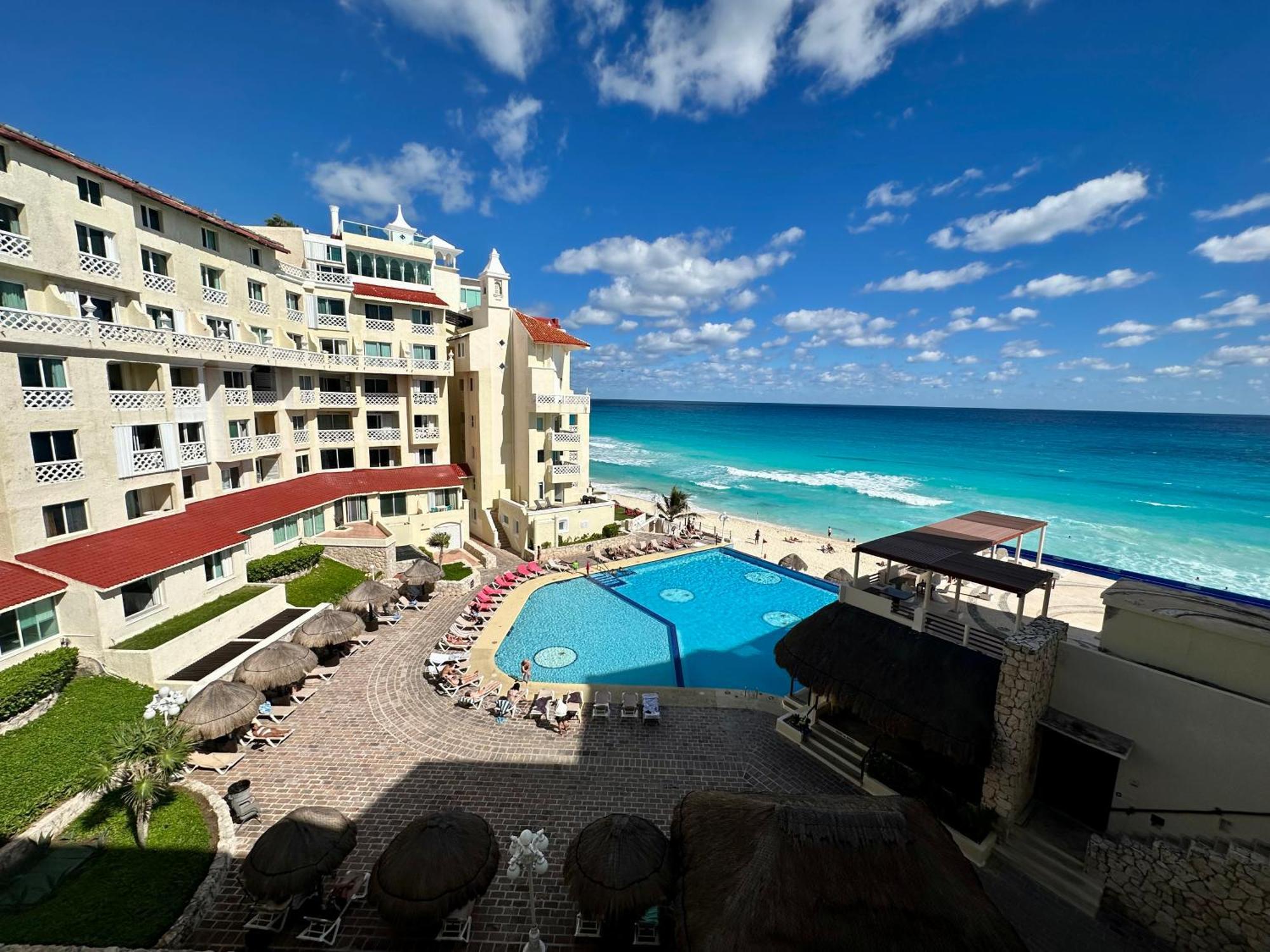 Apartahotel Plaza -