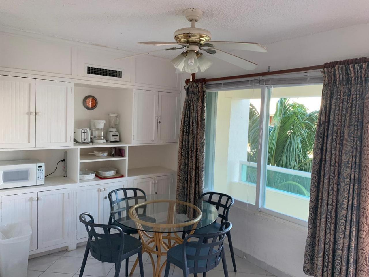 Brisas Apartment
