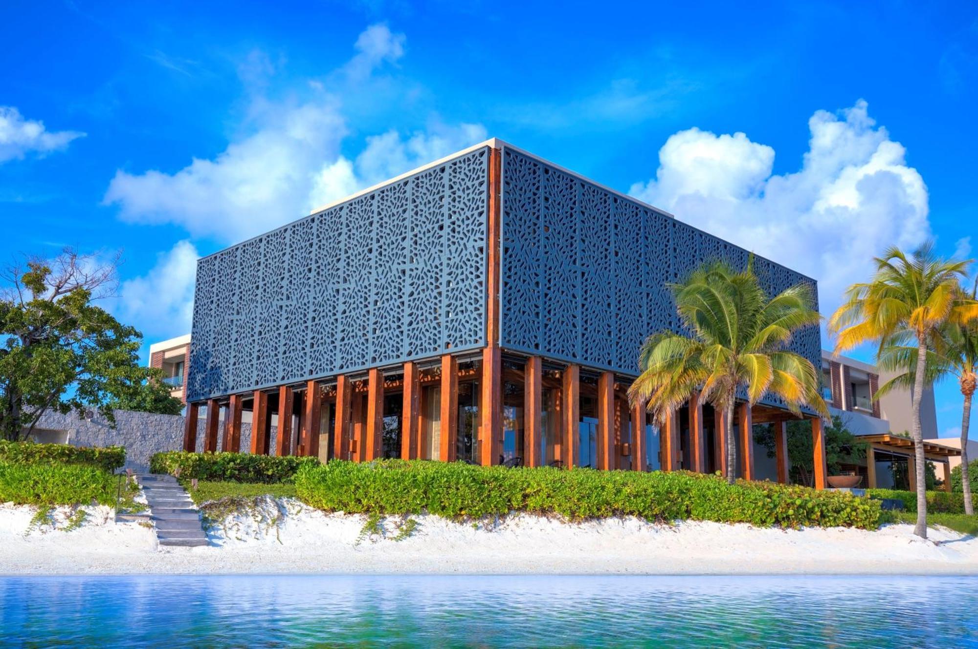 Nizuc & Resort