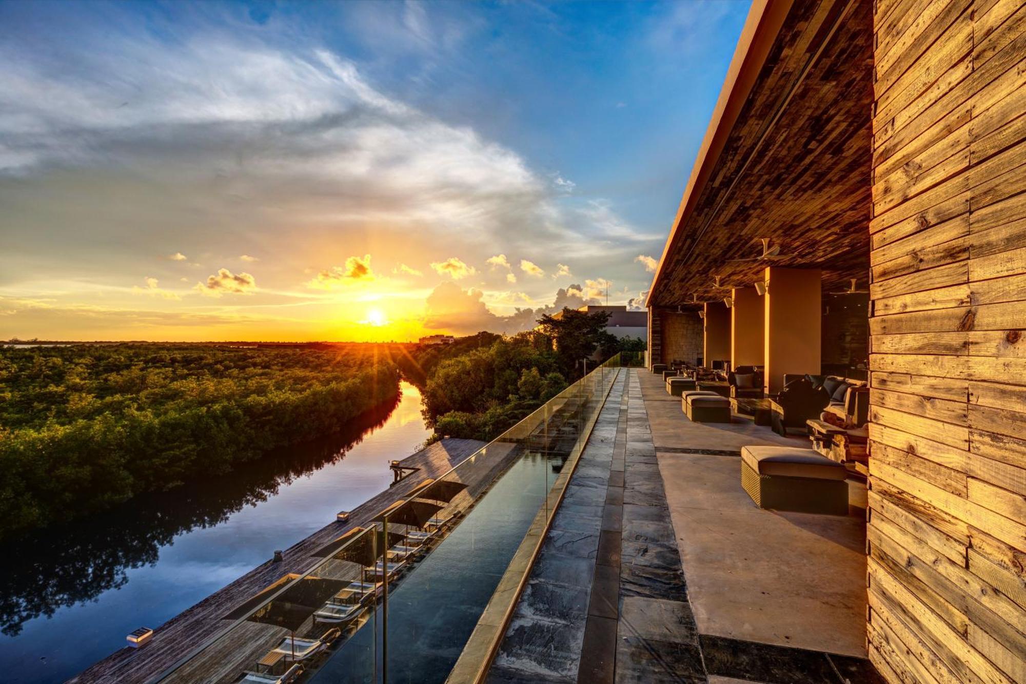 Resort Nizuc & 5*