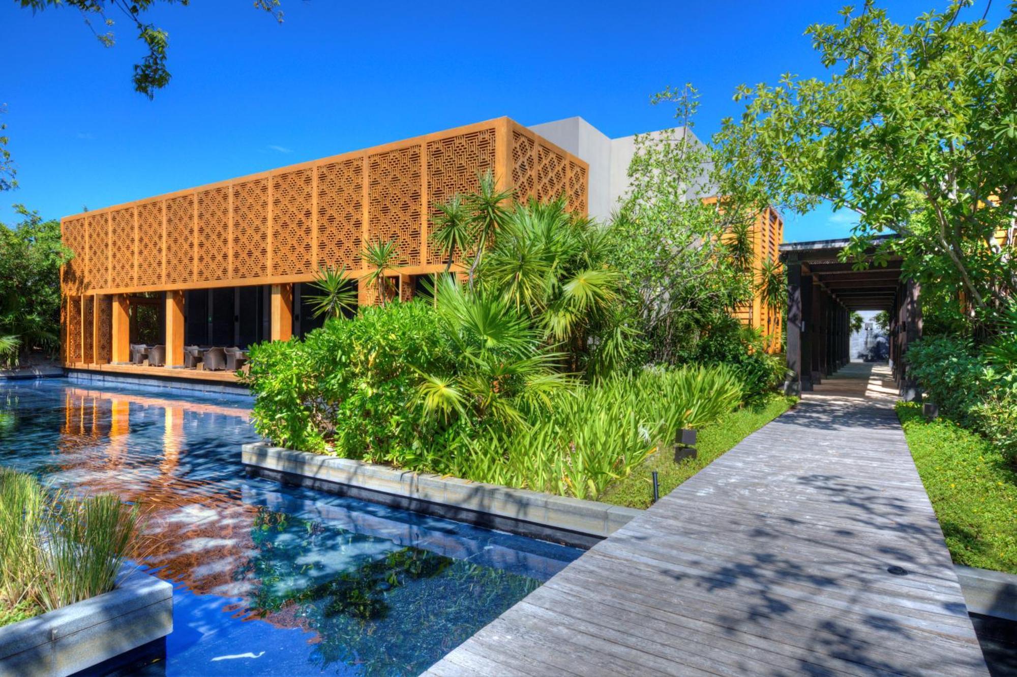 Resort Nizuc & 5*