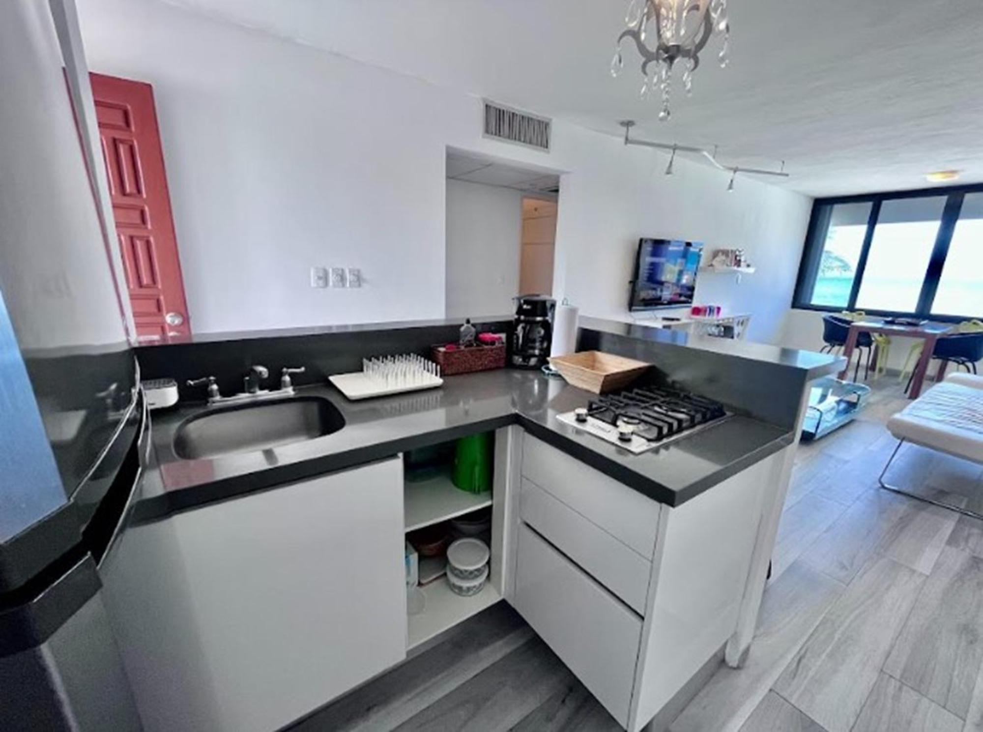Apartamento Oceanfront At Unique Location