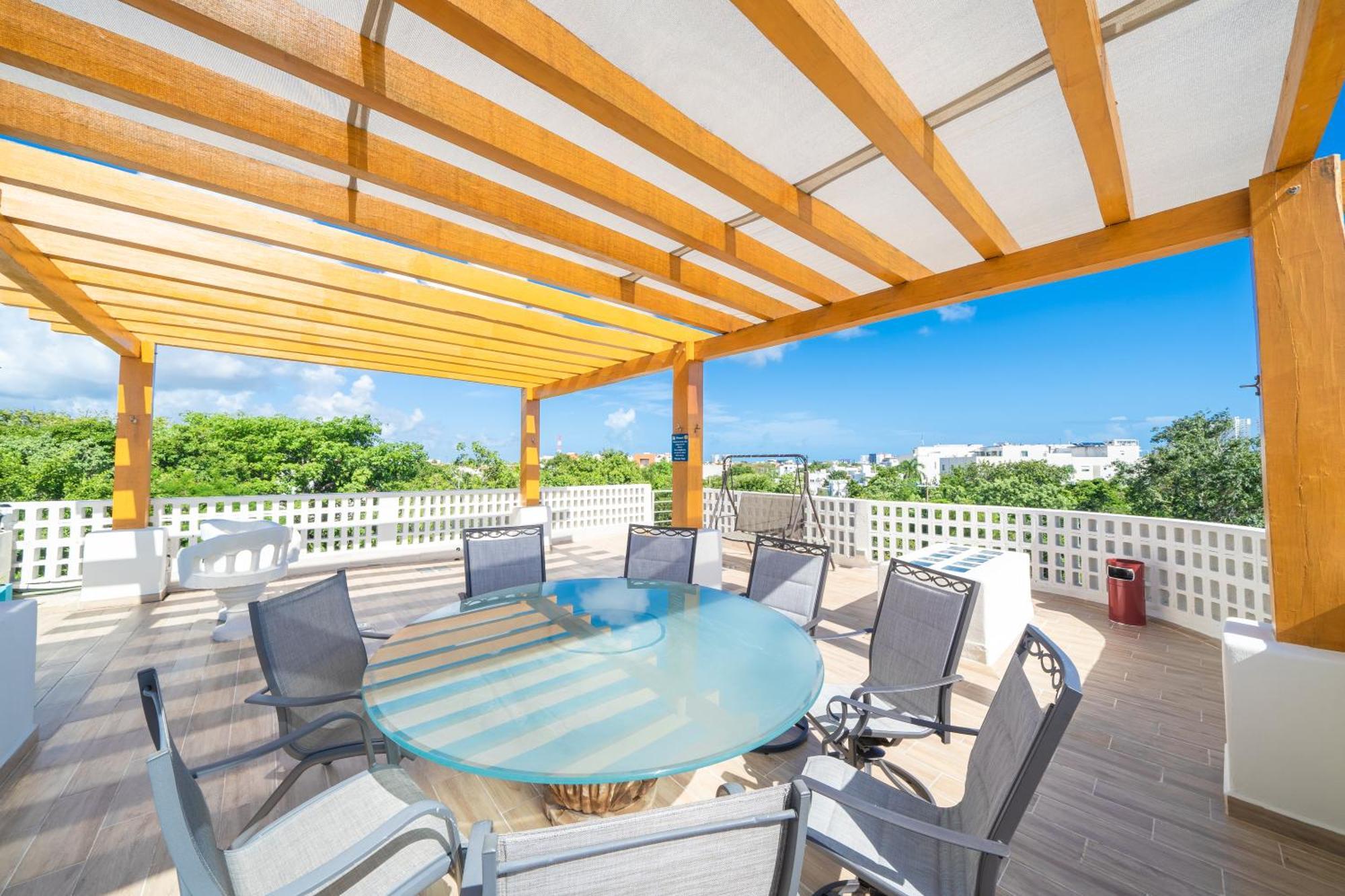 5 Bedroom Modern With Private Pool - Great Location Villa *