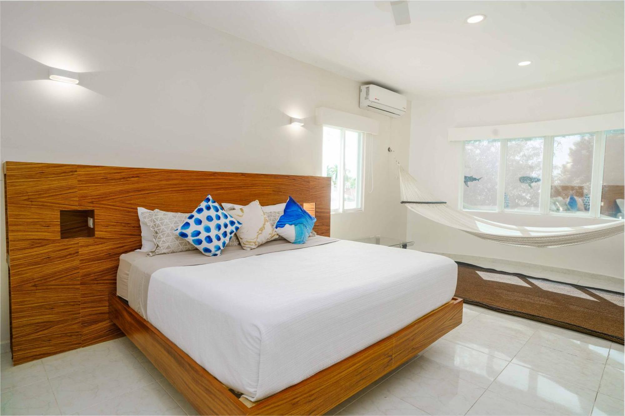 5 Bedroom Modern With Private Pool - Great Location Villa Cancún