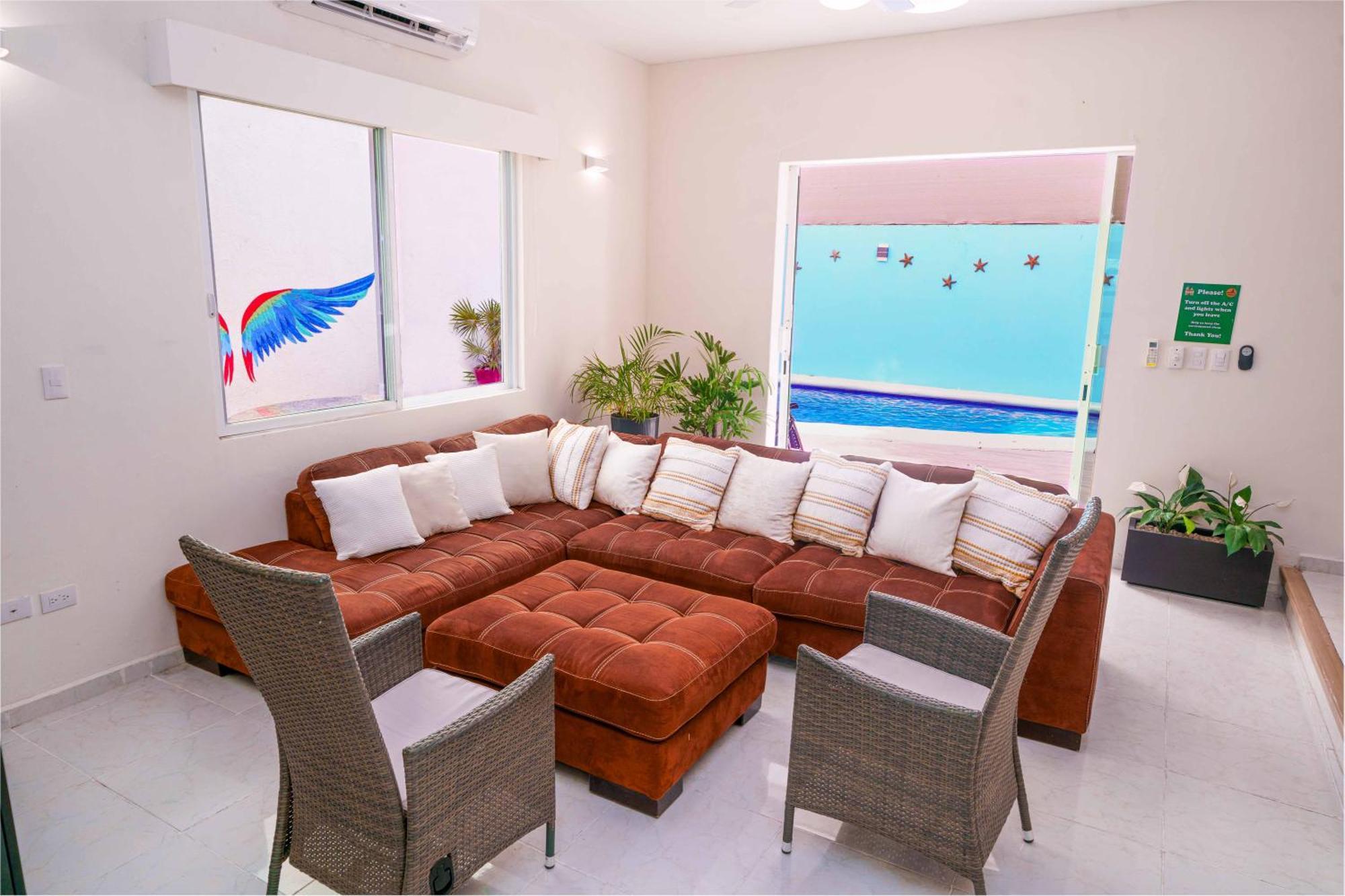 5 Bedroom Modern With Private Pool - Great Location Villa *