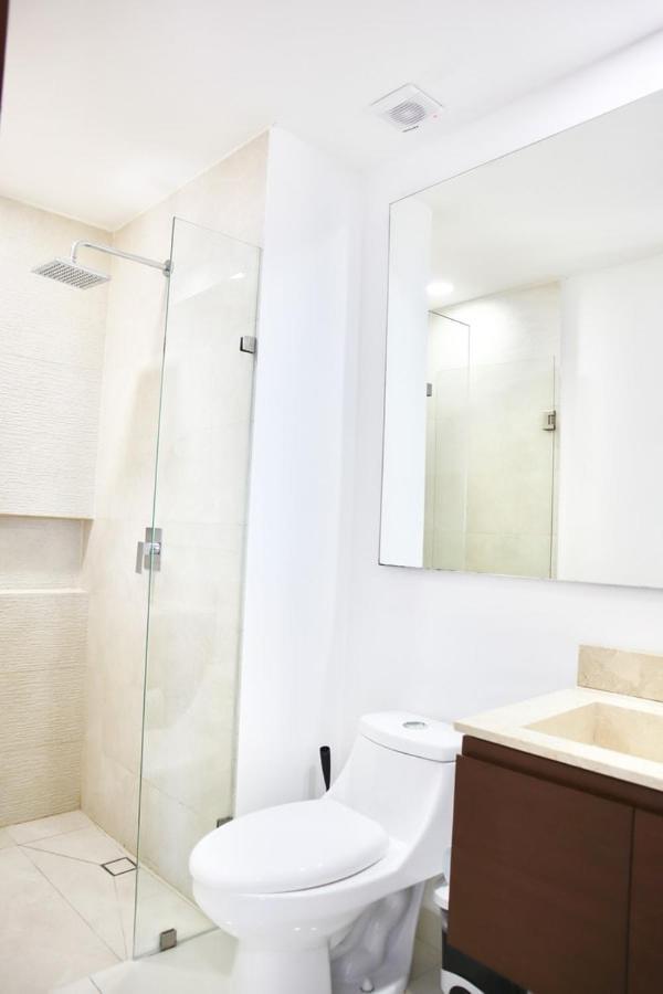 Apartamento With Boulevard View & Roof