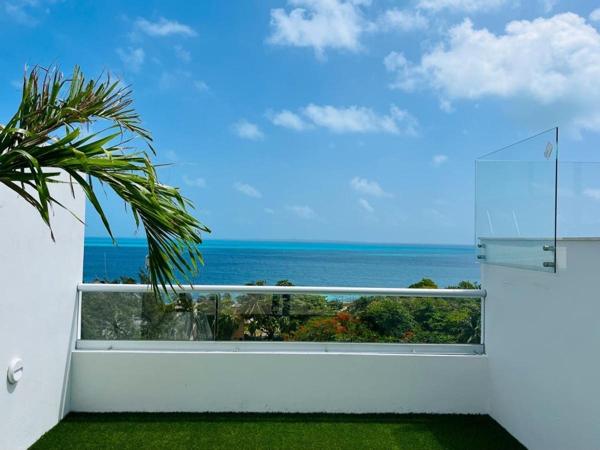 Apartamento With Boulevard View & Roof