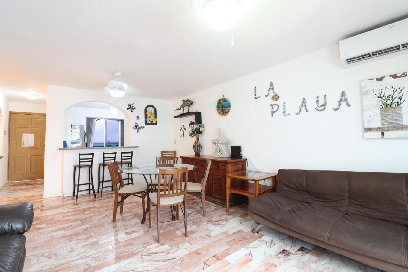Penthouse, Stunning Views, 2 Bedrooms Cancún