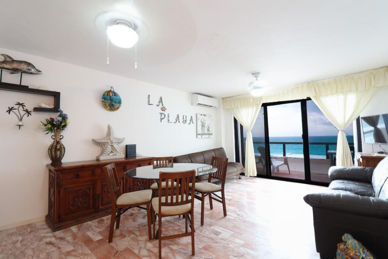 Penthouse, Stunning Views, 2 Bedrooms Cancún