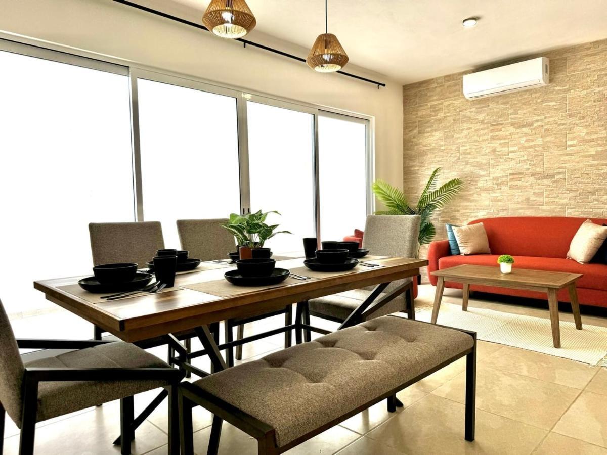 Сasa de vacaciones 3br Centric House W/ Pool, Bbq And Great Amenities *
