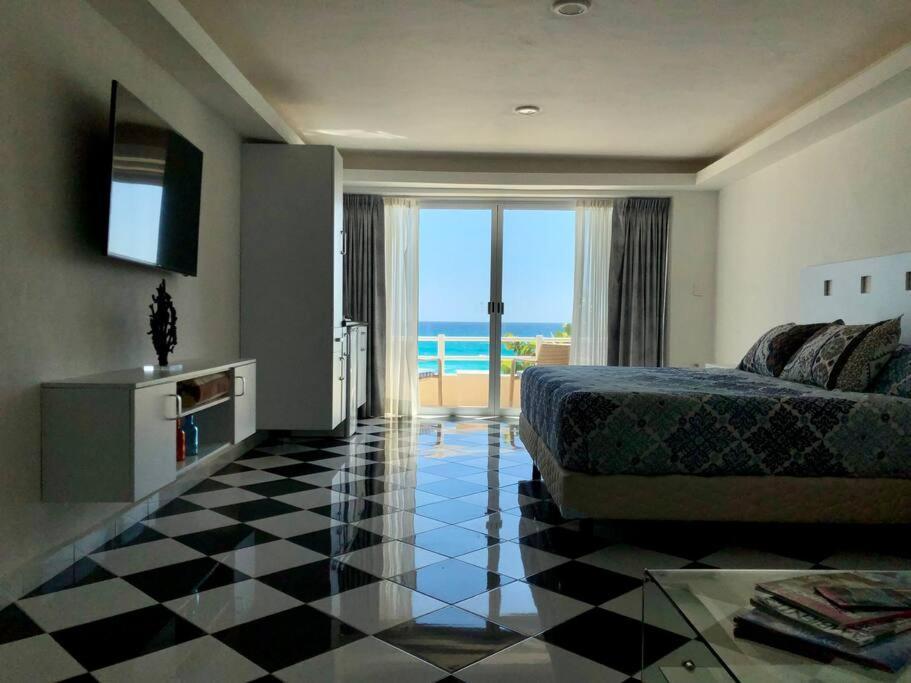 Villa Eltonblom1970 At Out Look Com Beach House Blom