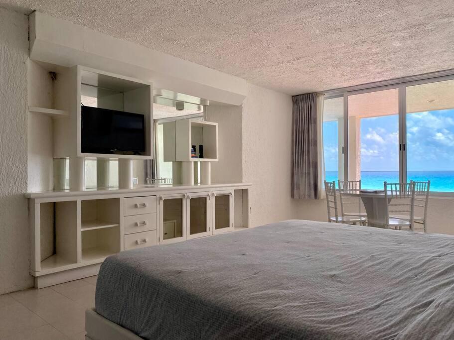 Villa Eltonblom1970 At Out Look Com Beach House Blom