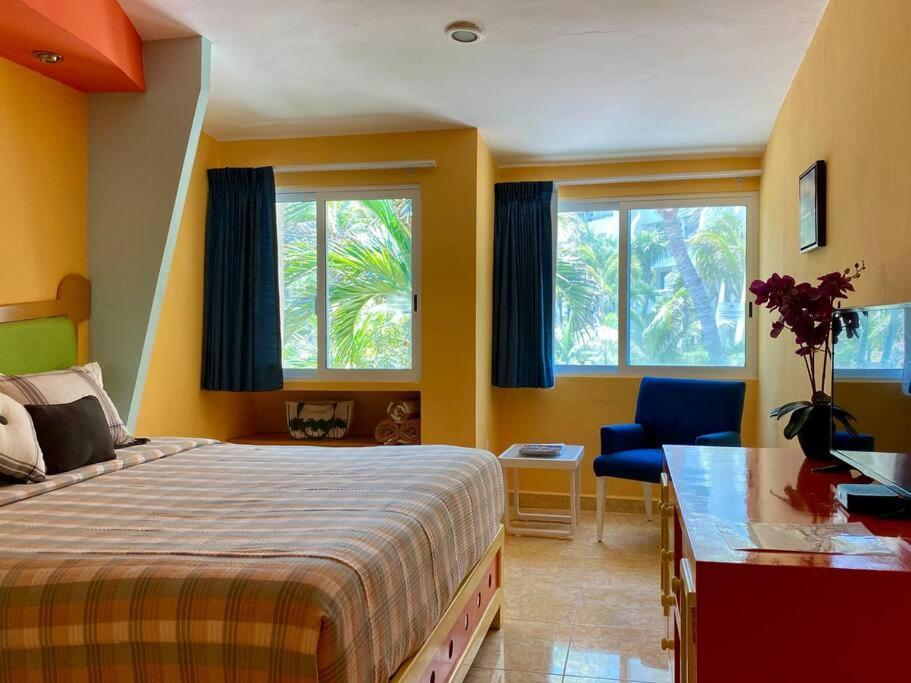Villa Eltonblom1970 At Out Look Com Beach House Blom Cancún