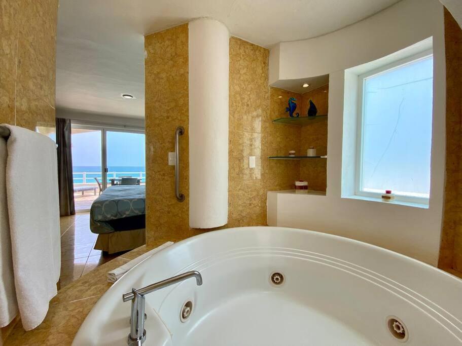 Eltonblom1970 At Out Look Com Beach House Blom