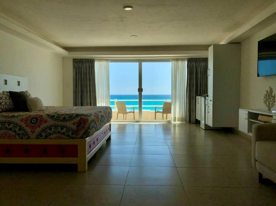 Villa Eltonblom1970 At Out Look Com Beach House Blom *