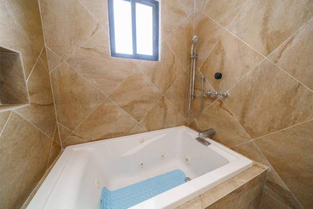 Villa Medusa Private Pool - 4 Bedroom Prime Cancún