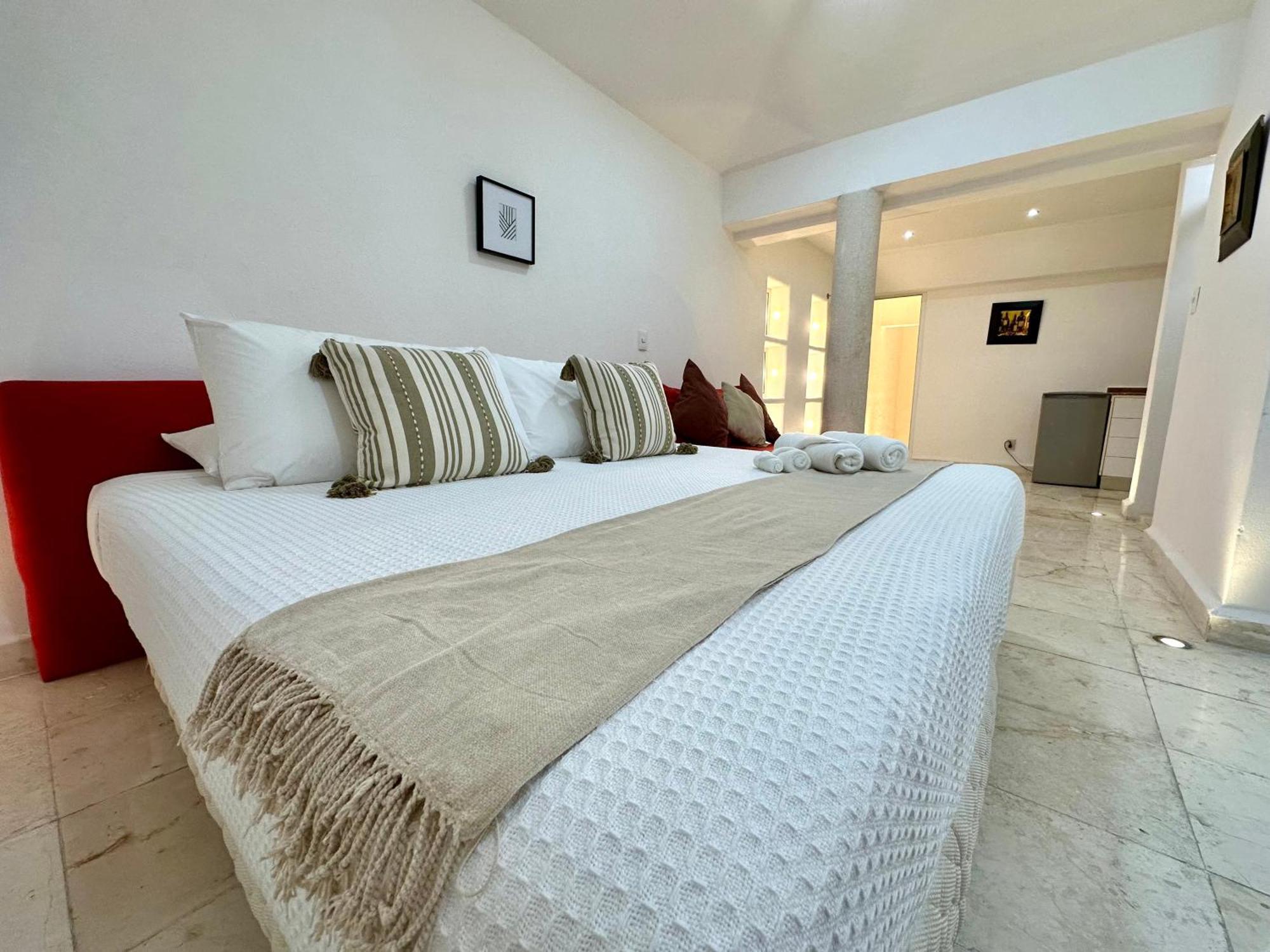 Don Village - 5br Luxury Waterfront Private By Solmar Cancún