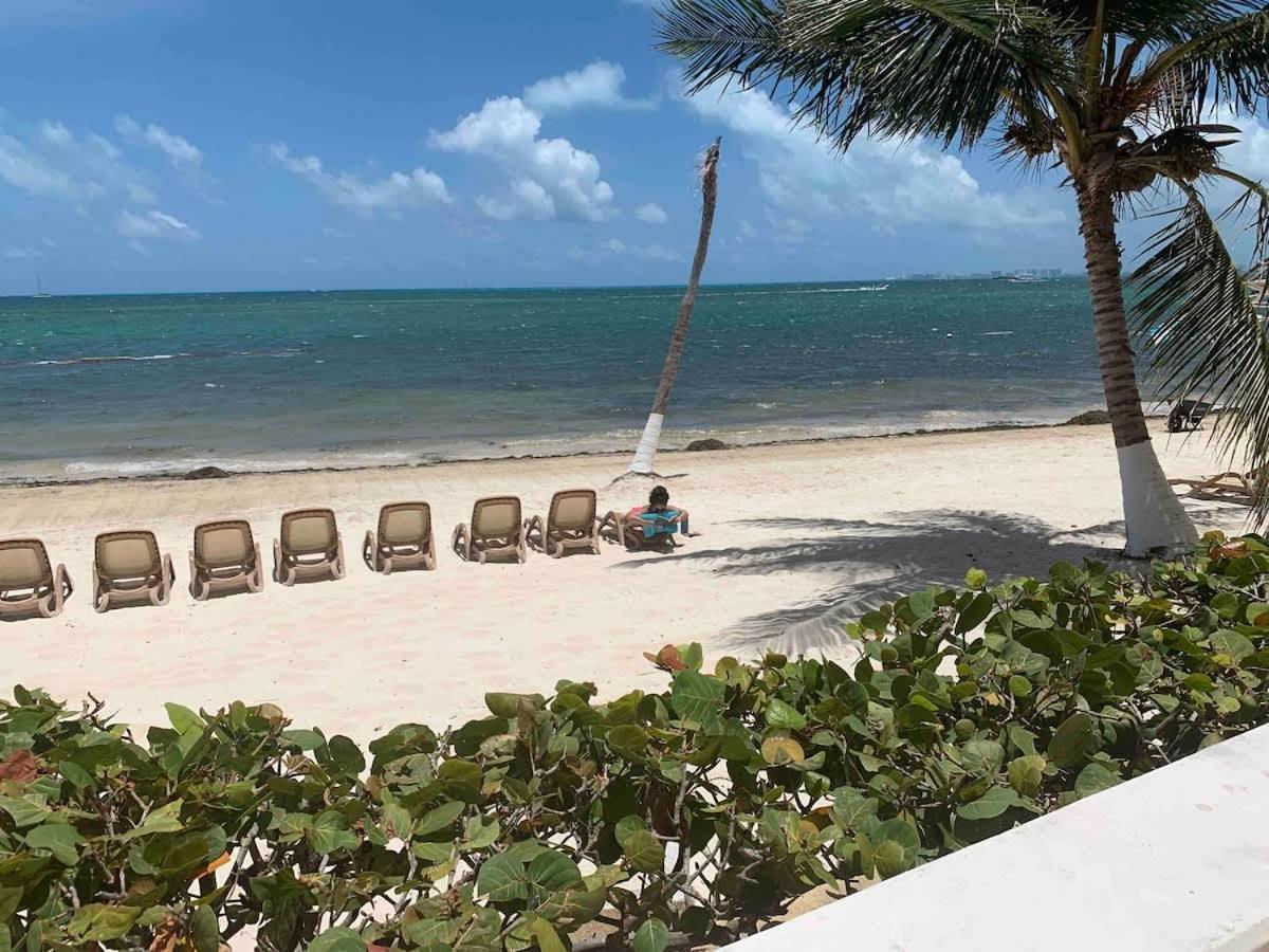 Apartamento Amazing Steps From The Caribbean Sea, Front *