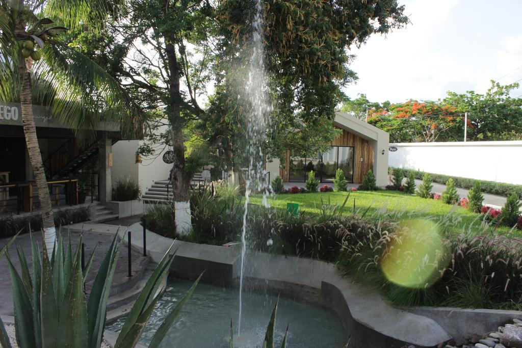 Hostal Quinta San Vicente & *