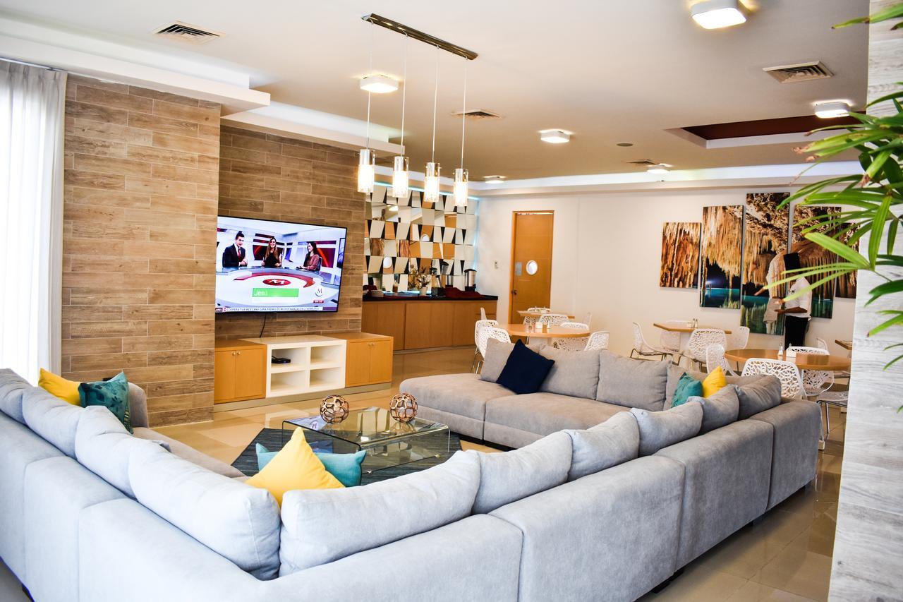 Barcelona Tower By Koox Luxury Collection 2* Cancún