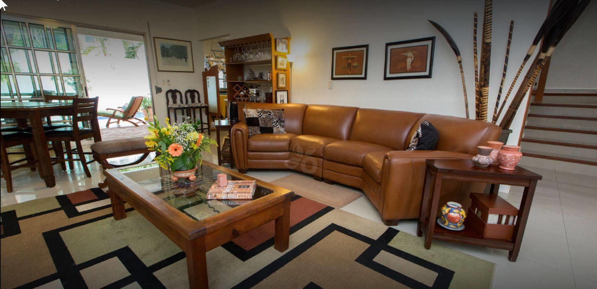 Away From (adults Only) Bed and breakfast 3*