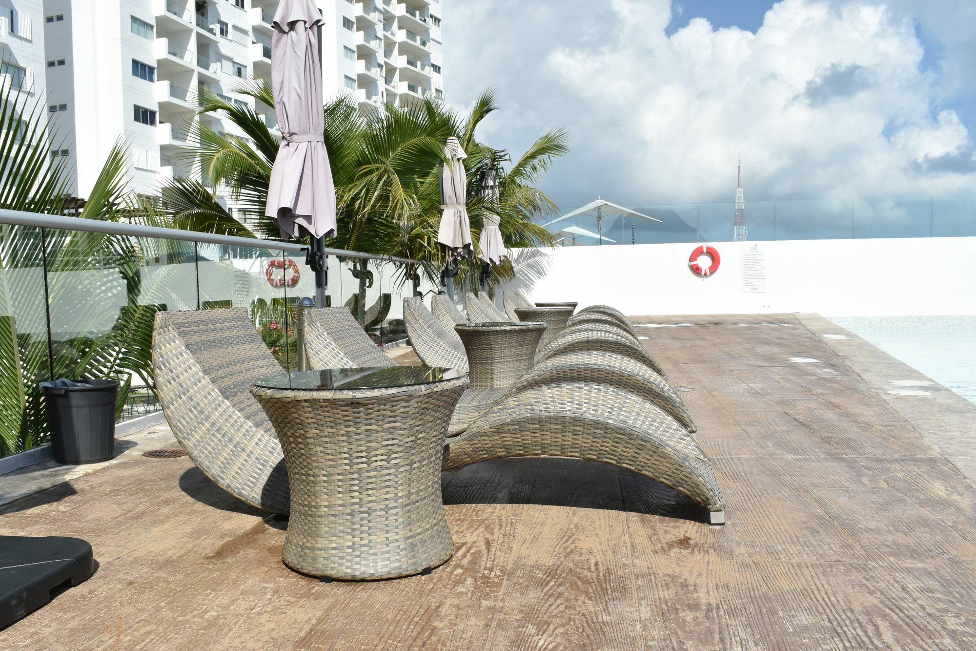Apartahotel Barcelona Tower By Koox Luxury Collection
