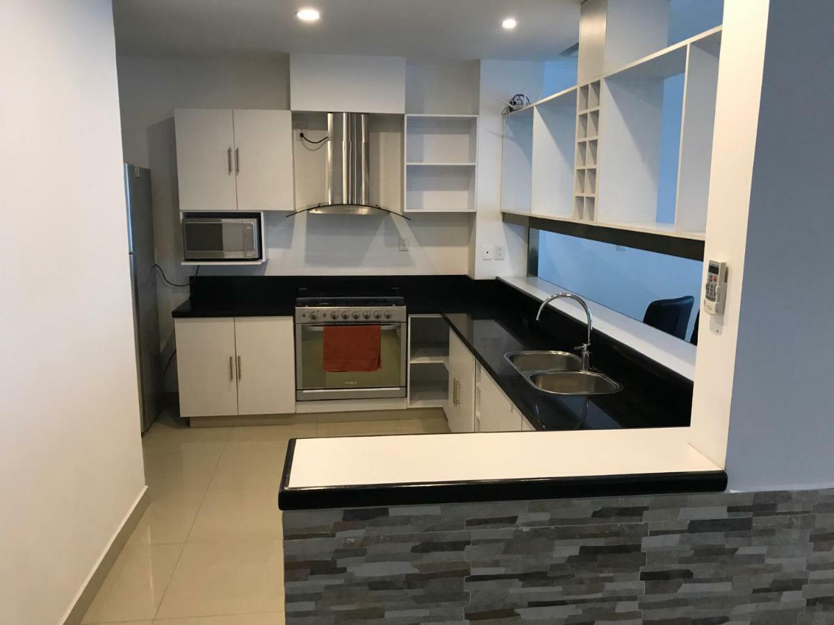 Habitación en casa particular Airport Zone