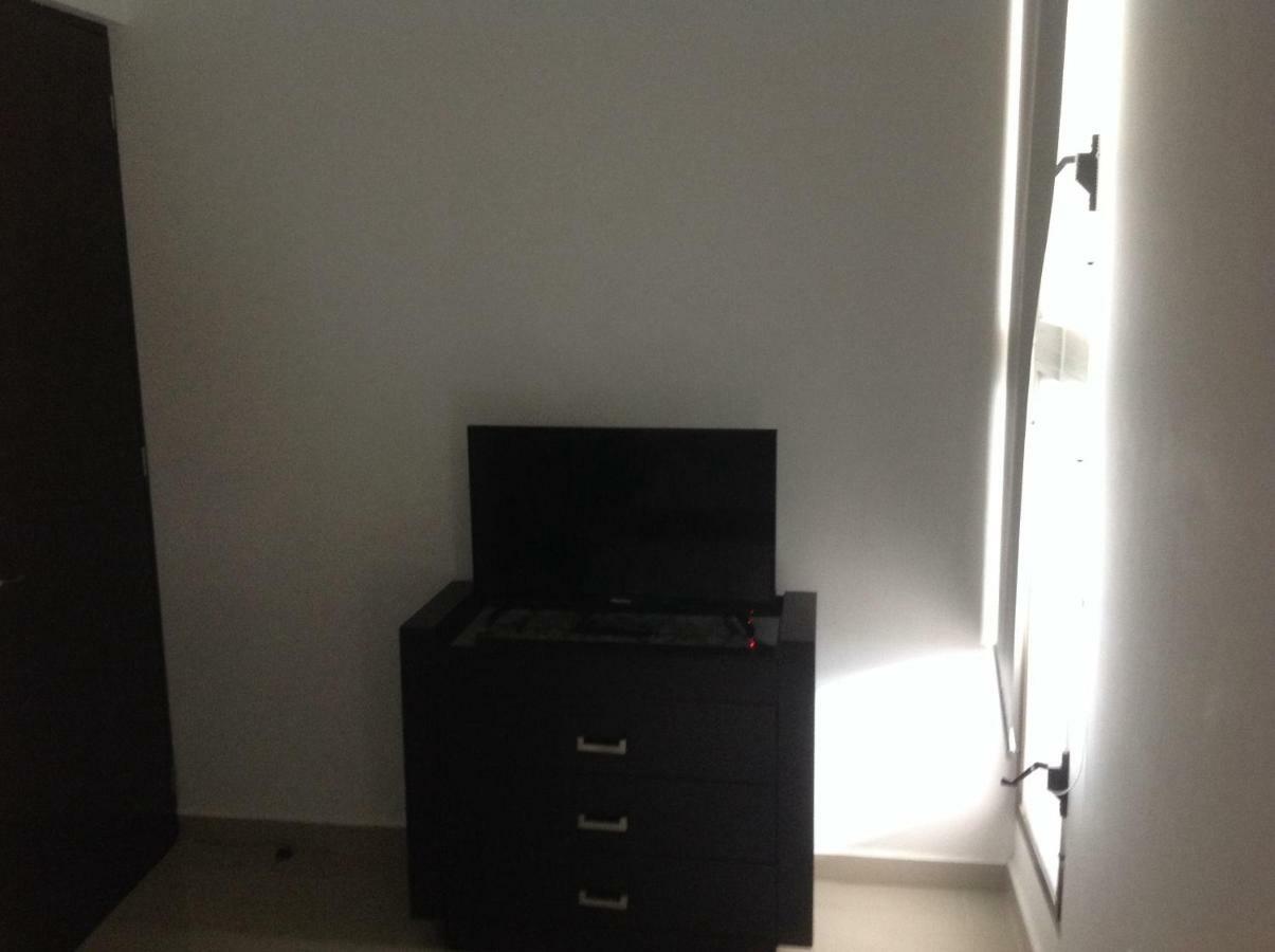 Habitación en casa particular Airport Zone *