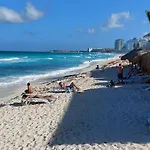 Departamento De Lujo En Condominios Solymar