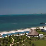 Hermoso Condo De 2 Habitaciones Frente Al Caribe