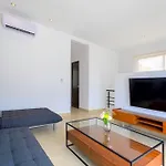 Fantastica Casa Con Alberca,Tvs, Netflix, Y A/A