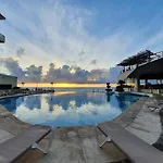 Cancun Plaza Condo Hotel