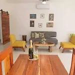 Condo At Casa La Ceiba 2 - 4 Pax