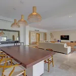 Beach Front Marina & Golf Luxe Condo Playa Mujeres