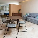 Estudio Moderno En La Av Nader