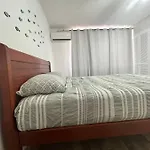 La Villa Dorada 5