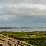 Stylish One Br Apt With Lagoon View In Dt Cancun