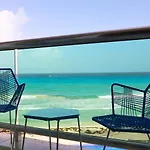 Apt With Ocean View, 1 Min To Coco Bongo