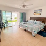 Beach Apartment Brisas Ocean View And Private Garden Zona Hotelera Cancun 07